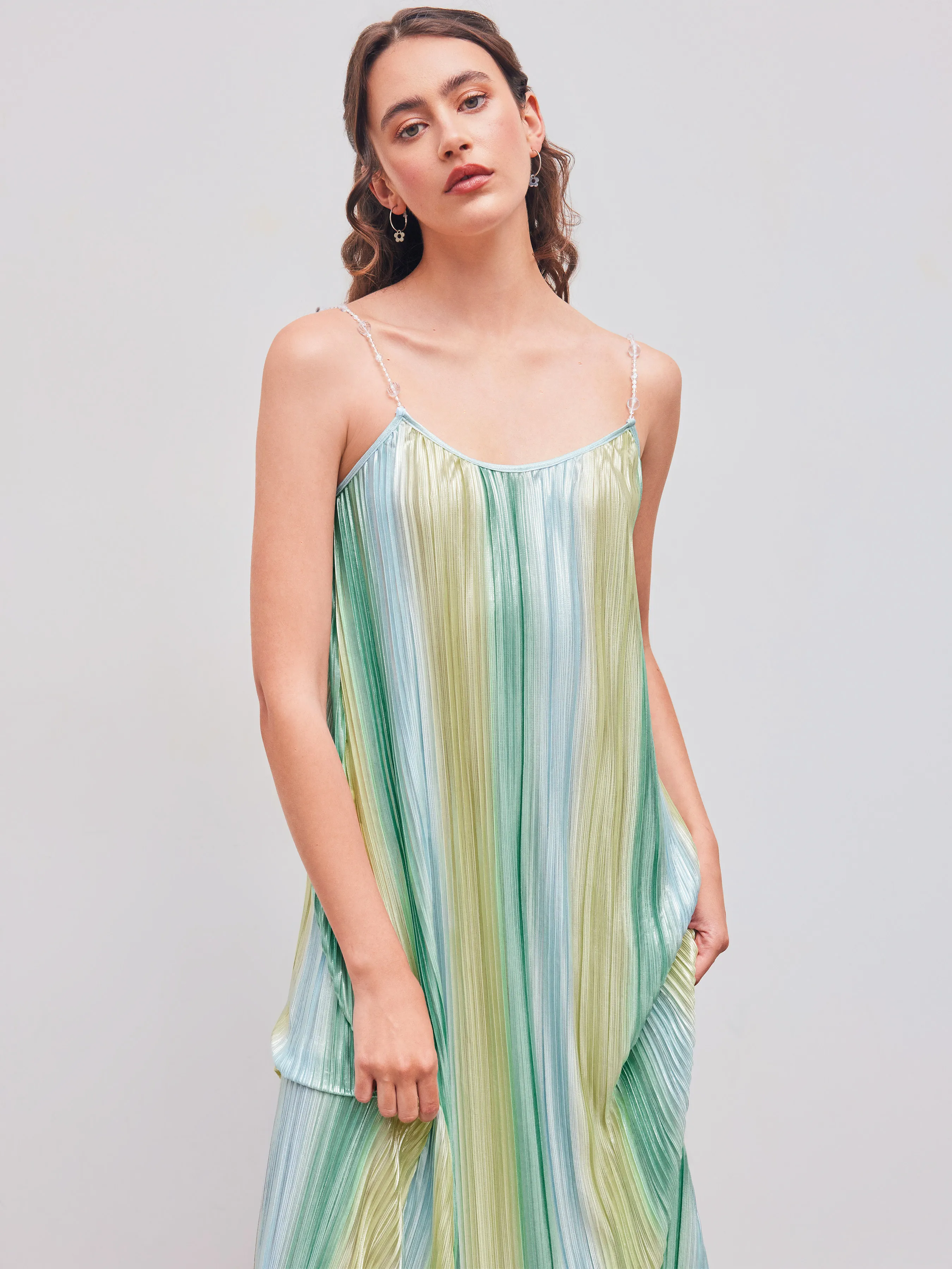 Vestido Maxi de Tirantes con Cuello Cuadrado y Rayas con Cuentas
