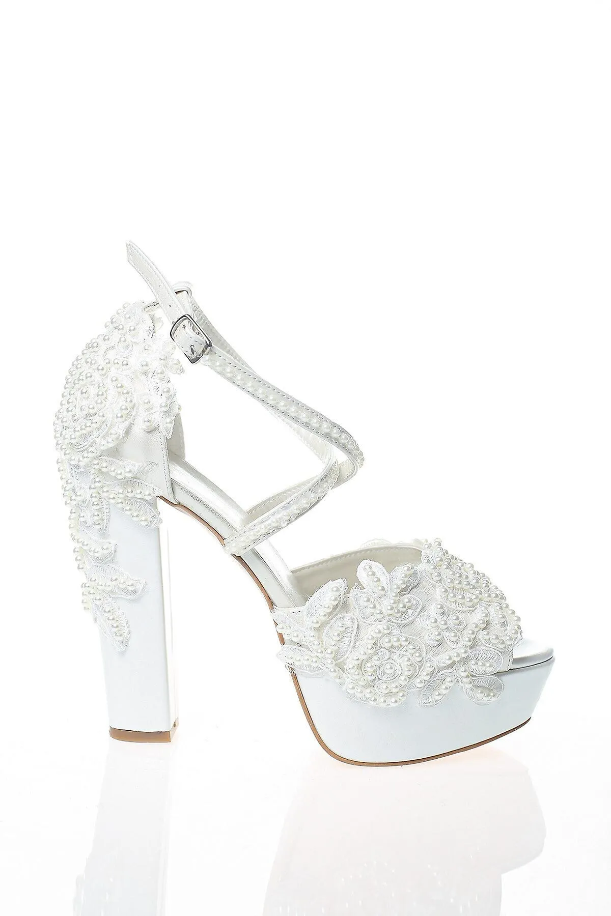 Women's Floral Lace Pattern Embroidered Sandle