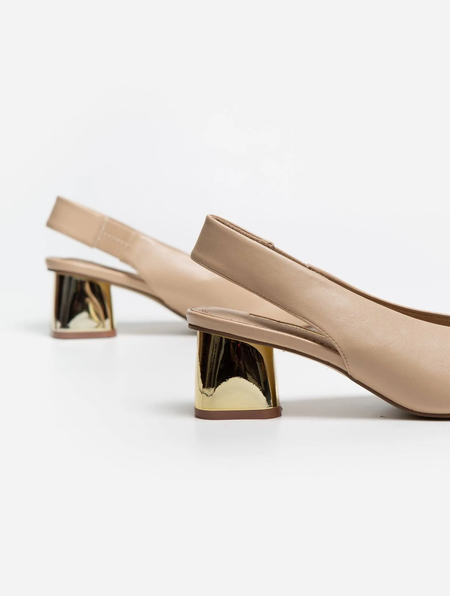 Zapato Tacón Destalonado Beige