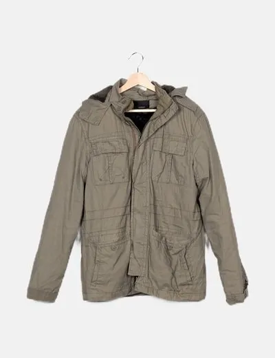 Zara Parka verde con bolsillos