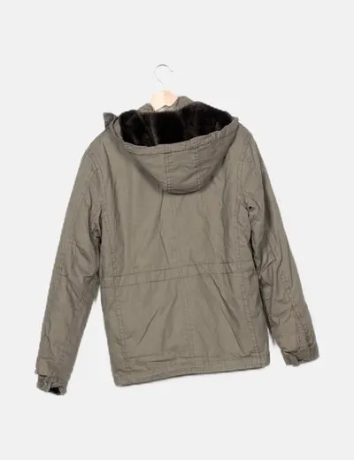 Zara Parka verde con bolsillos